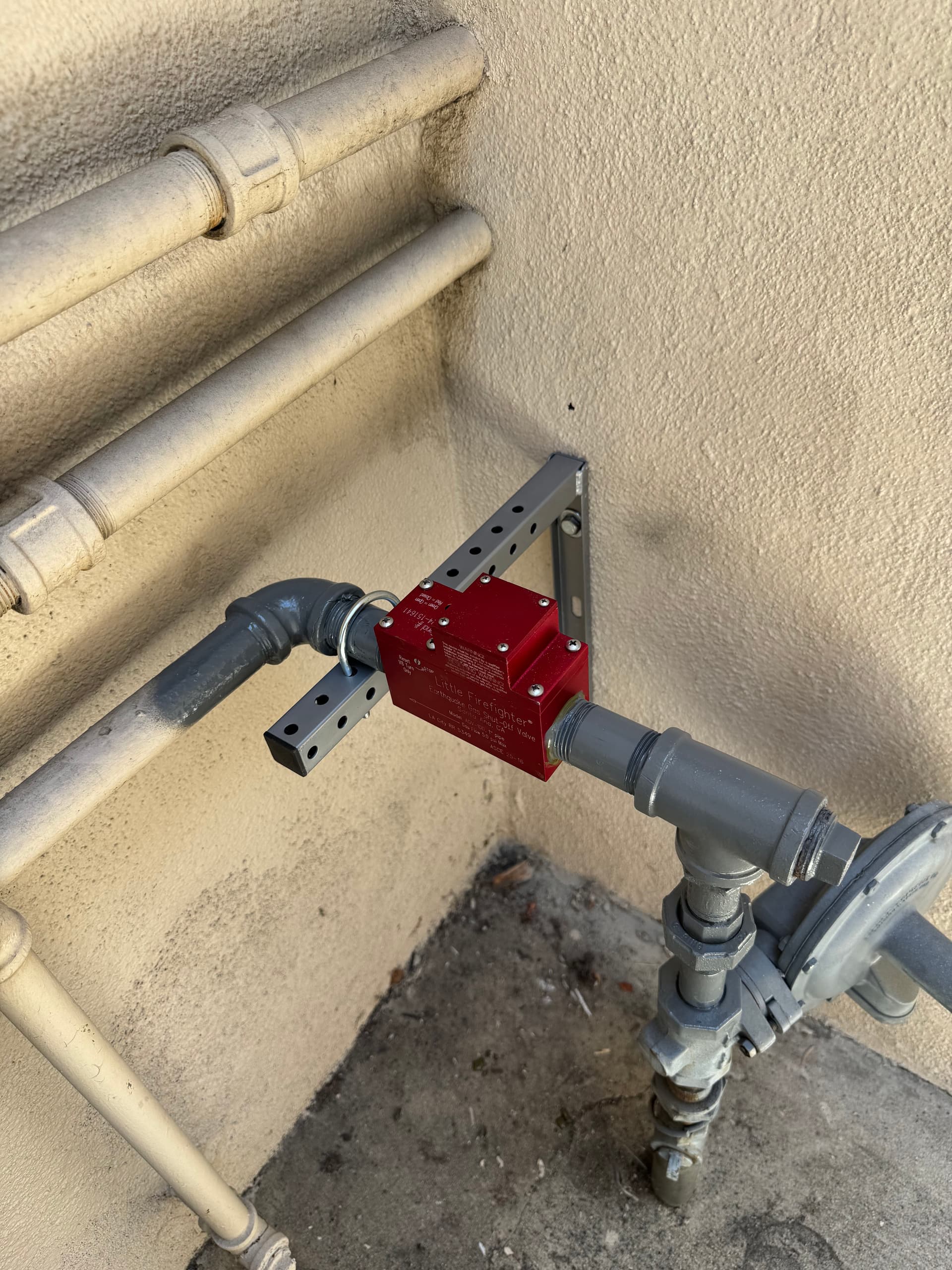 Gallery photos for Automatic Earthquake Gas Shutoff Valve Installation for Total Peace of Mind: Image #2