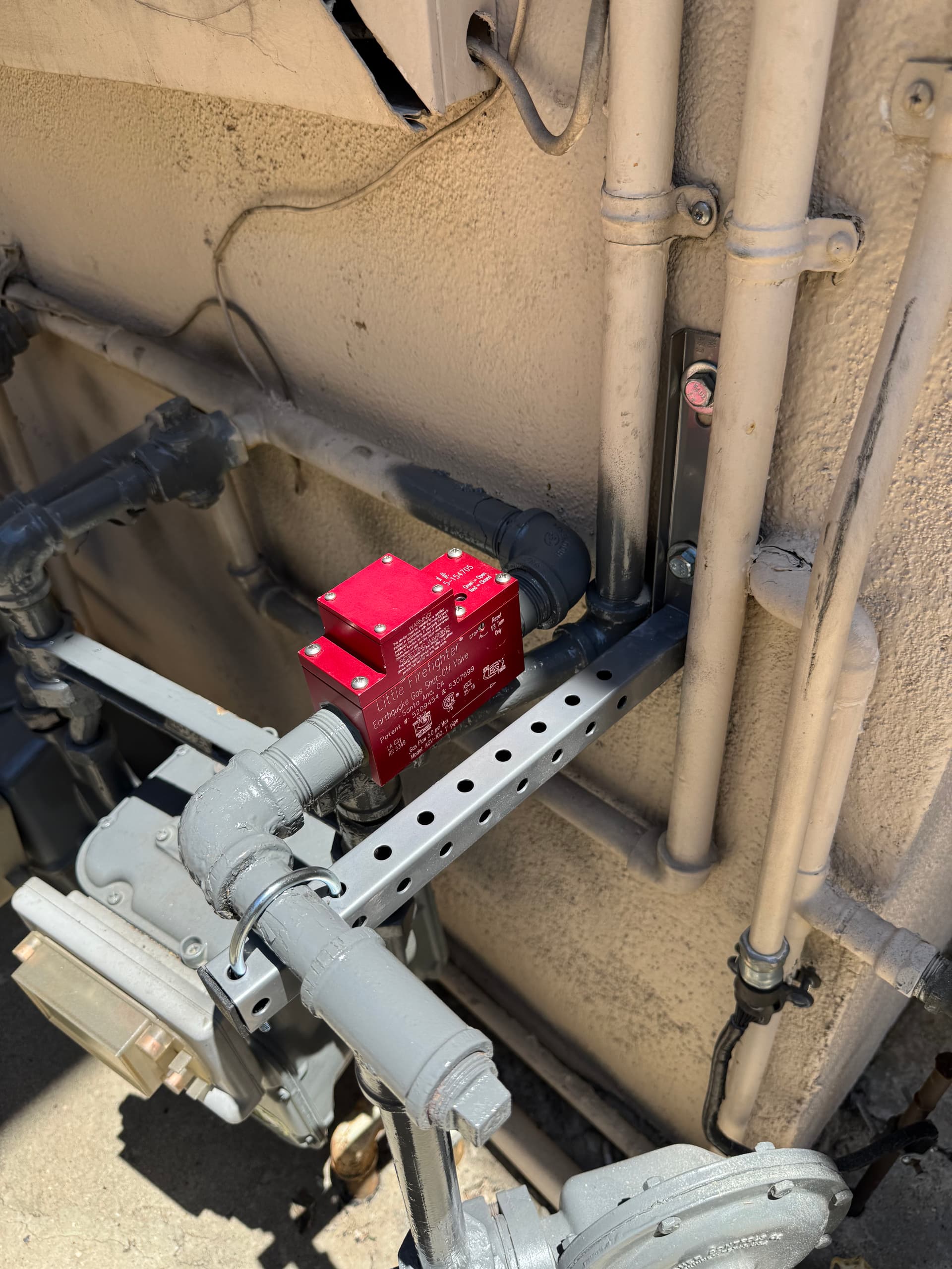 Gallery photos for Automatic Earthquake Gas Shutoff Valve Installation for Total Peace of Mind: Image #3