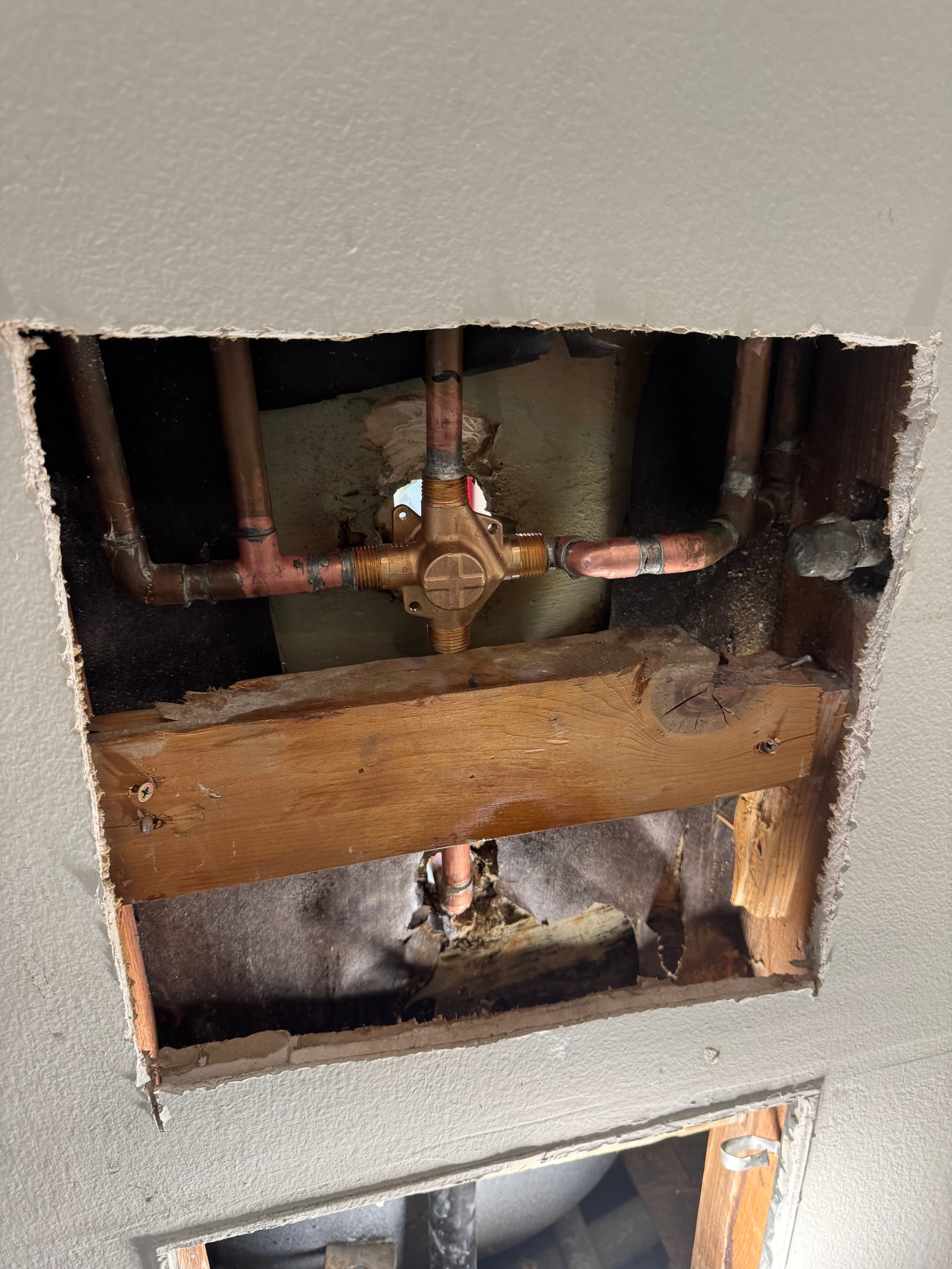 Broken Mixet Tub Shower Valve Replaced in West Covina image