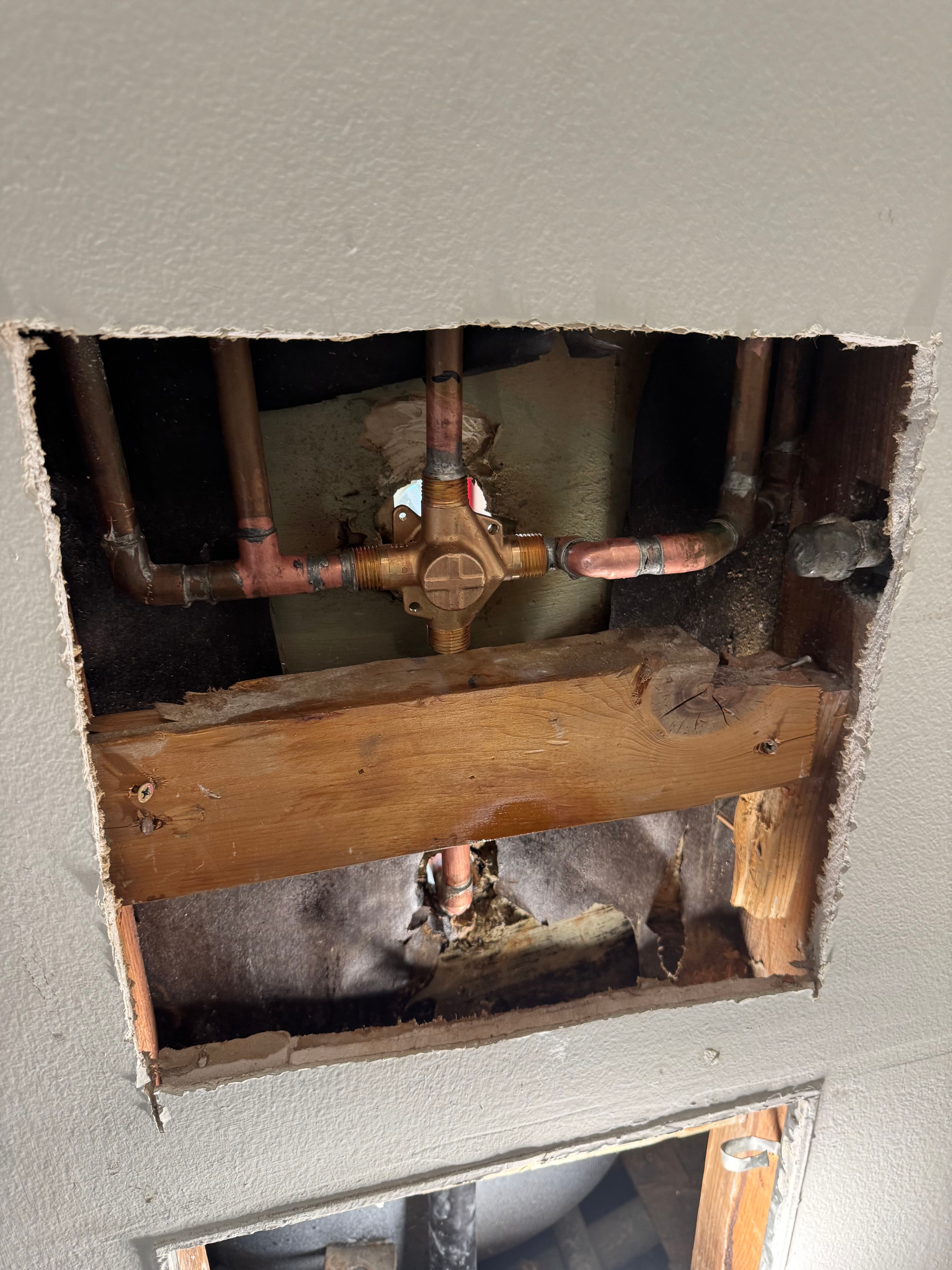 Project Broken Mixet Tub Shower Valve Replaced in West Covina image