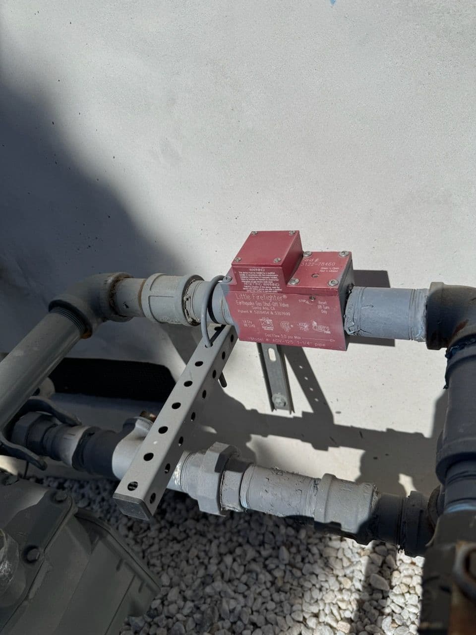 Gallery photos for Earthquake Automatic Gas Shutoff Installed Safely: Image #1