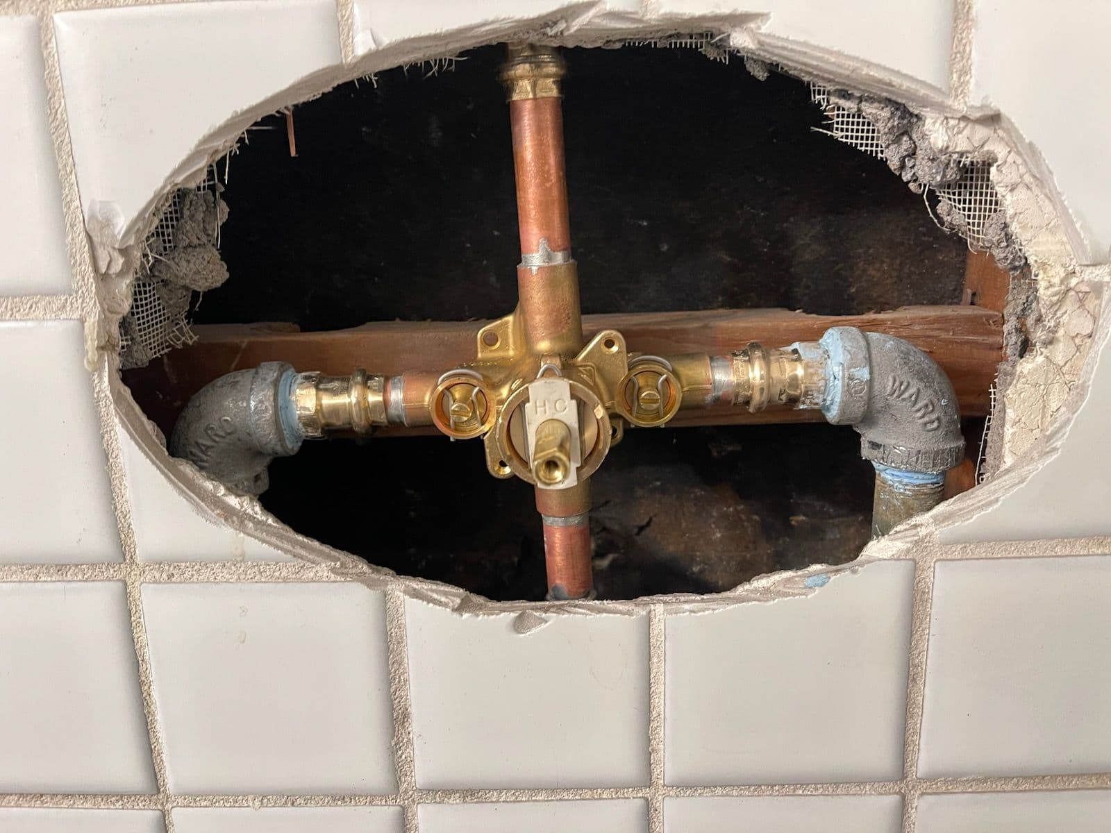 Moen Shower Valve Replacement in La Puente image