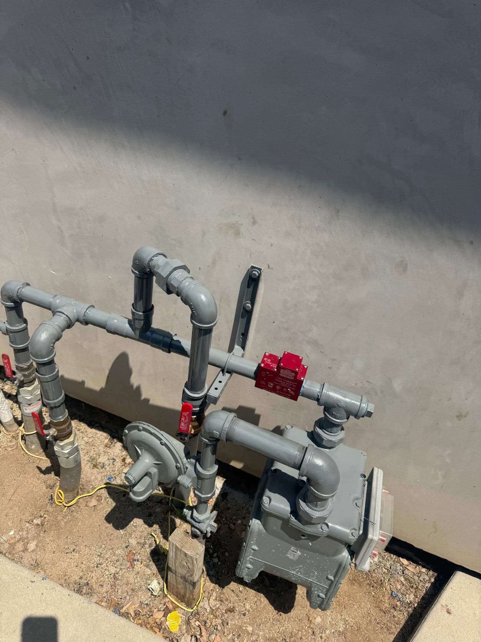Natural Gas Meter and Earthquake Shut-Off Valve Installed in Walnut image