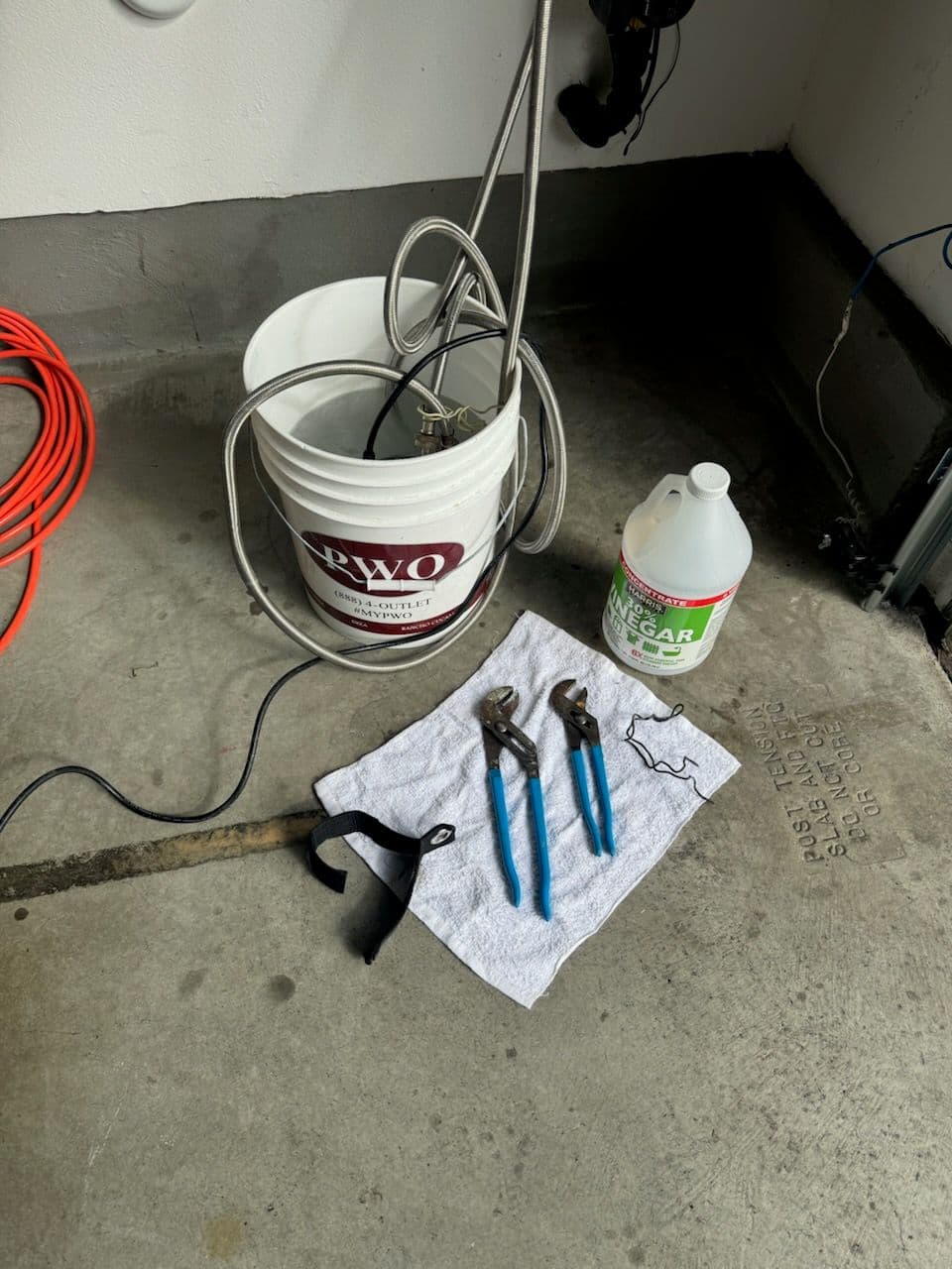 Gallery photos for Tankless Water Heater Descaling in La Miranda: Image #1