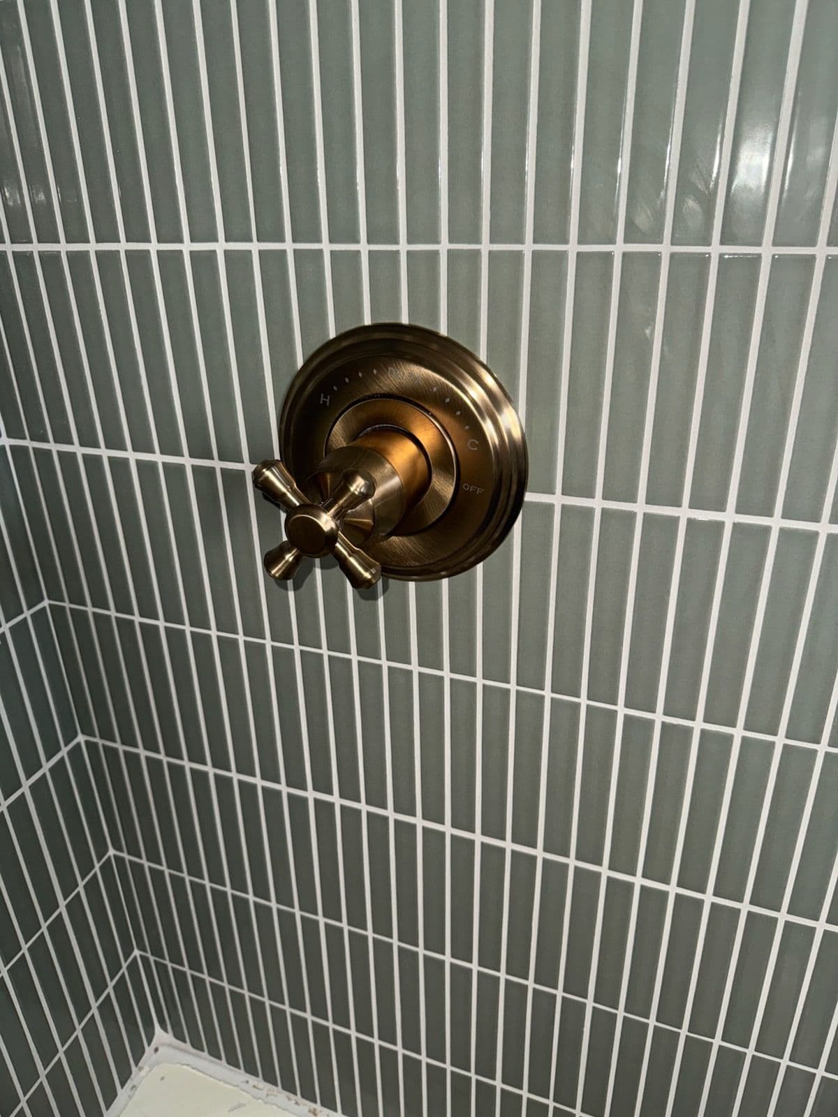 Now Enjoy a Luxe Shower in La Mirada image