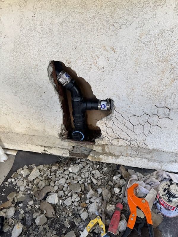 Gallery photos for Efficient Kitchen Drain Wall Repair Solution: Image #1