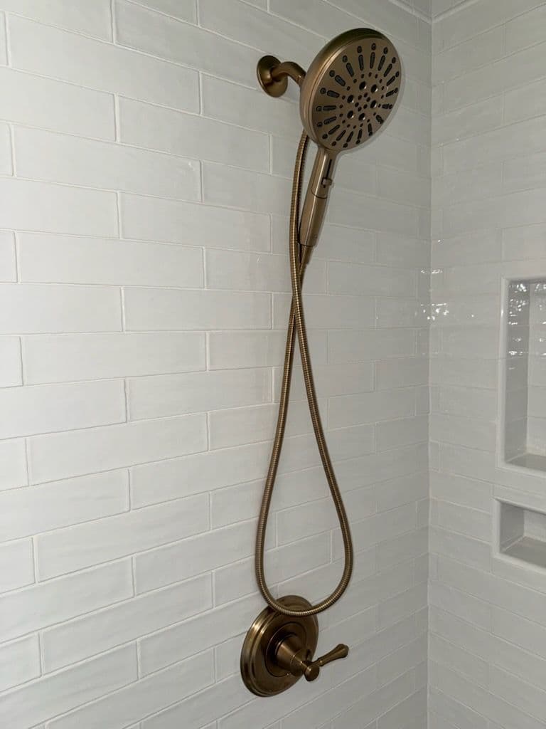 Gallery photos for Bathroom Elegance with Brushed Bronze Faucets: Image #3