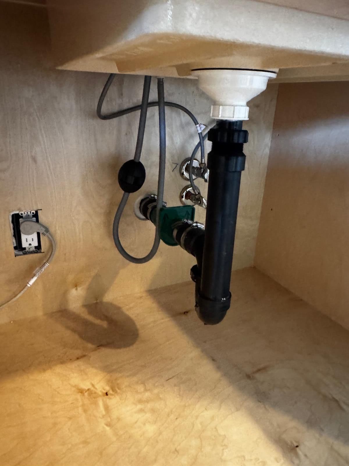 Gallery photos for Kitchen Sink and Faucet Install with Backflow Protection: Image #1